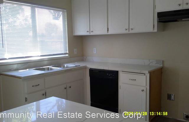 454 Yellowstone Drive Vacaville, CA 95687