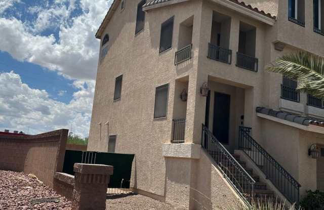 AVAILABLE NOW! PROMO- 2 Weeks Free first month!!