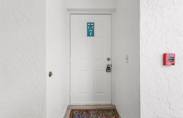 6082 SE Landing Way unit: 7