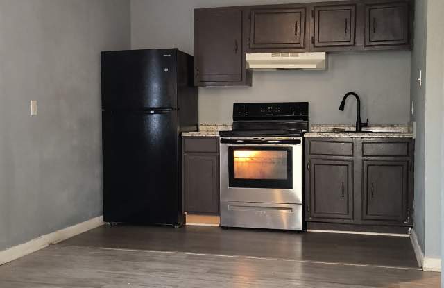 Photo of 2106 Sidney Street - 2D