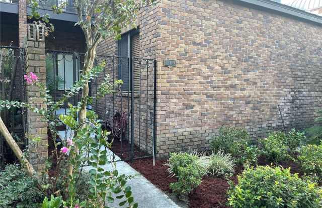 Photo of 710 NE 1 Street