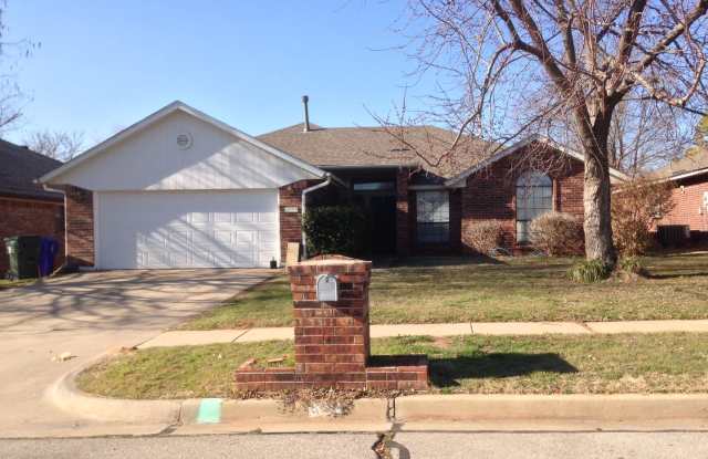 621 Gyrfalcon - Norman 3 Bedroom/2 Bath home