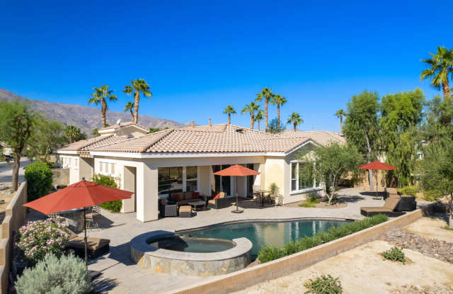 61462 Sapphire Lane