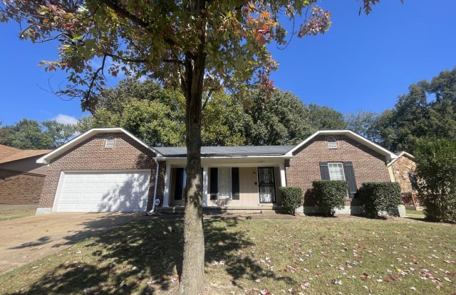 5680 Rensslaer Dr - 5680 Rensslaer Drive, Shelby County, TN 38135