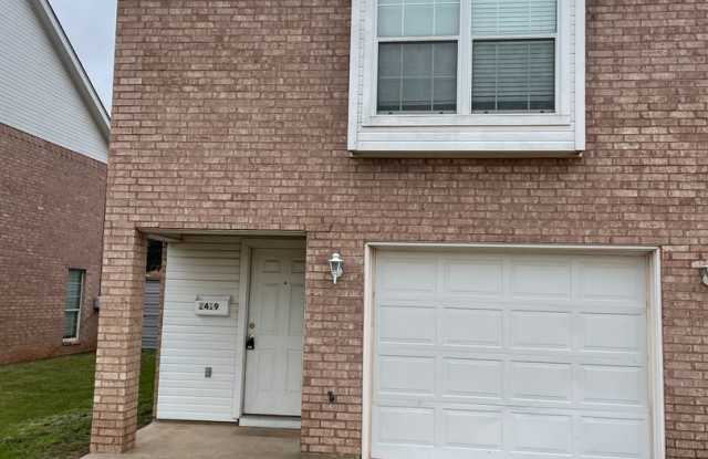 3 BED, 2.5 BATH Townhouse; Close to ACU photos photos