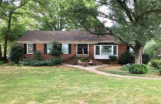 2400 Ferncliff Road - 2400 Ferncliff Road, Charlotte, NC 28211