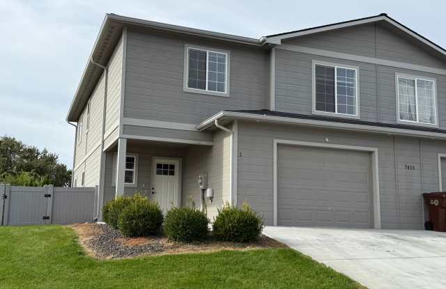 7415 Saddlebrook Loop