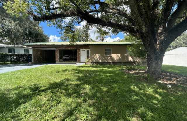 8020 Pine Hill Dr