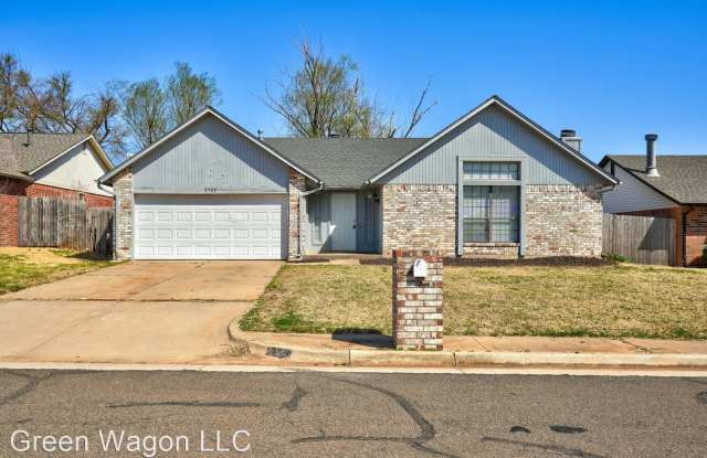 2700 clover glen dr - 2700 Clover Glen Drive, Edmond, OK 73013