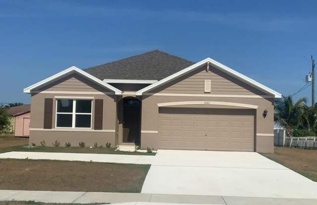 2101 SE Floresta Drive