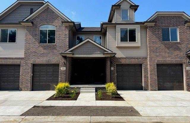 Photo of 4114 SECLUDED PINES DR