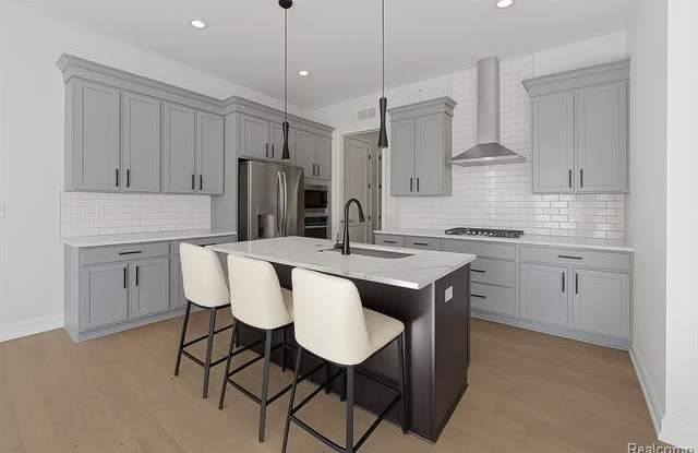 7507 Gramercy Circle Circle