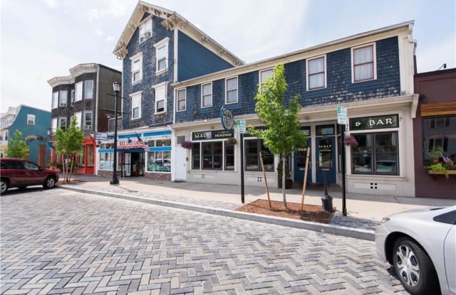 146 Broadway - 146 Broadway, Newport, RI 02840