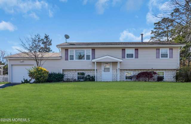 Photo of 353 Cokes Drive