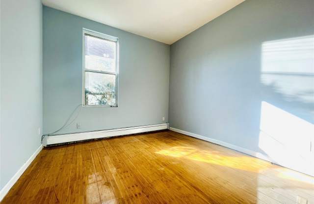 124-12 Metropolitan Avenue