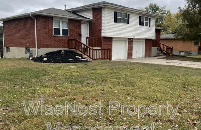 706 Northeast Orchard Street - B