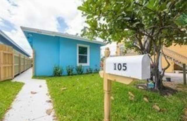 105 S D Street