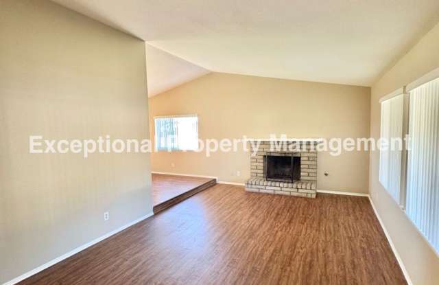 Ready to move in 4 bedroom 2 bath home!