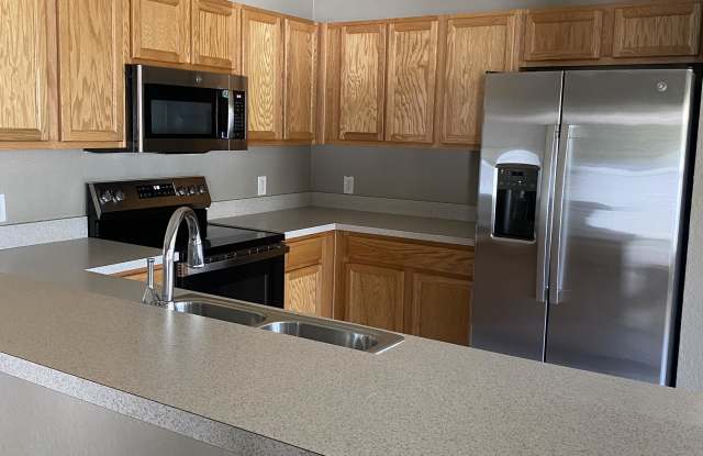 5547 Southwest 39th Street