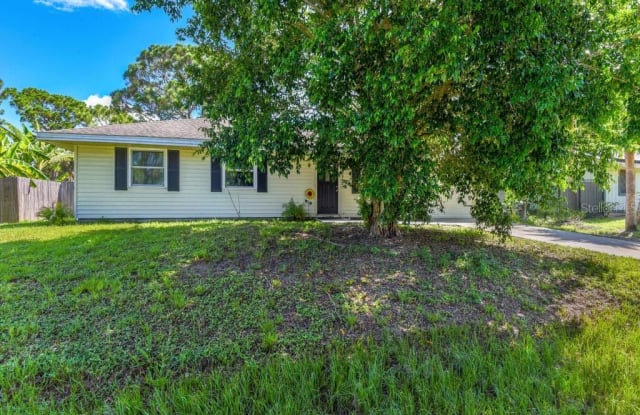 2958 Yuma Ave - 2958 Yuma Avenue, North Port, FL 34286