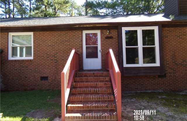 118 Girard Avenue - 118 Girard Avenue, Fayetteville, NC 28311