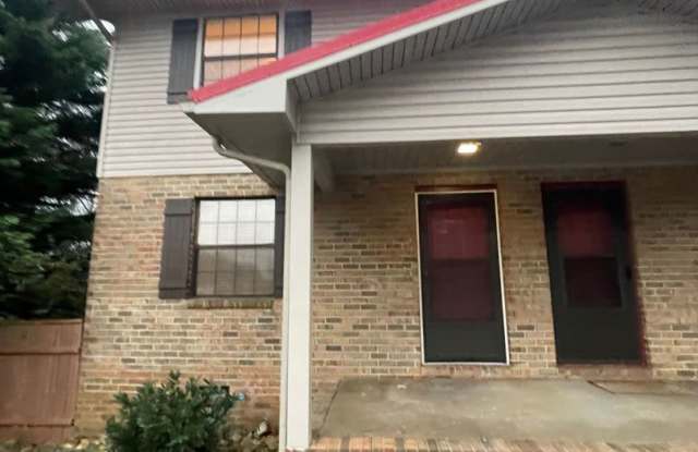 2 bedroom 1.5 bath townhome - 888 Proffitt Springs Road, Blount County, TN 37801