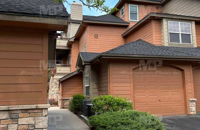 5220 Boardwalk Drive #G12