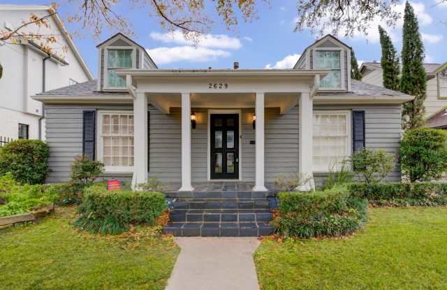 Idyllic Bungalow in Beloved Belle Court - 2629 Centenary Street, West University Place, TX 77005