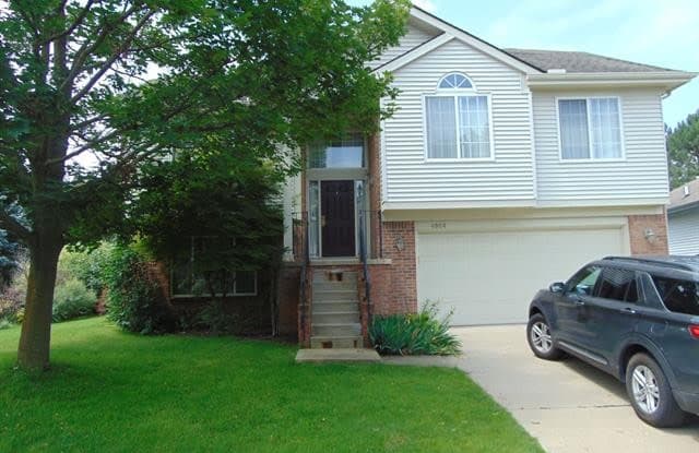 4864 CARRINGTON Drive - 4864 Carrington Drive, Oakland County, MI 48306