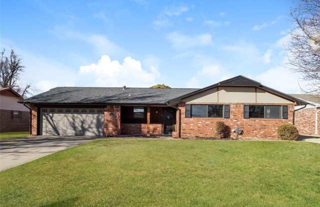 304 SW 24th Street