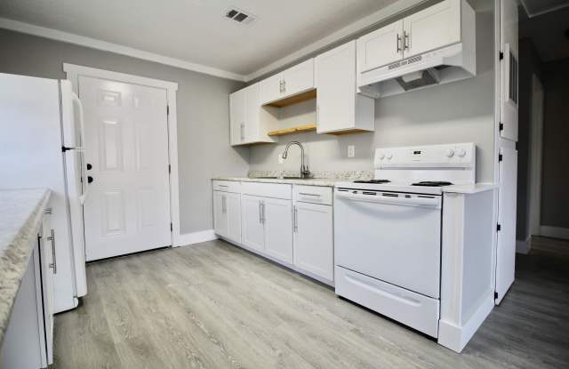 Photo of 4004 Knight Road Southwest - D