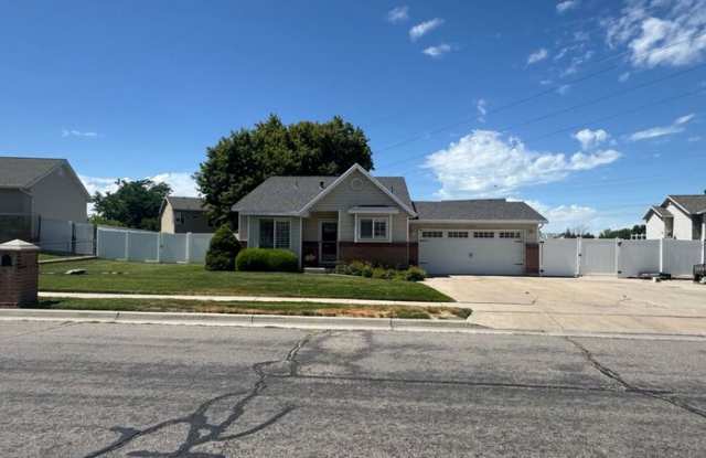 3193 West 4725 South
