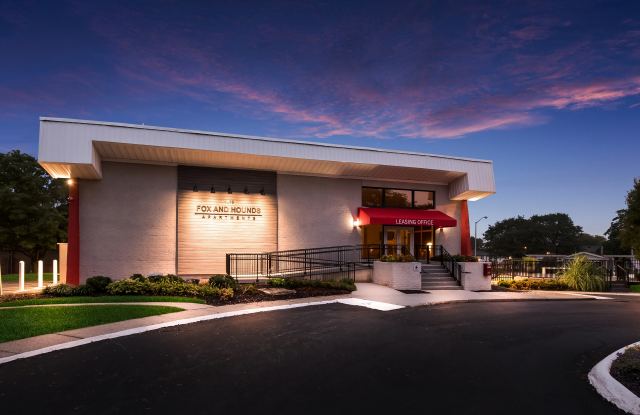 Photo of Fox & Hounds