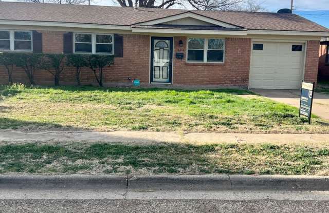 Cute 3/2 Near LCU - 5311 31st Street, Lubbock, TX 79407