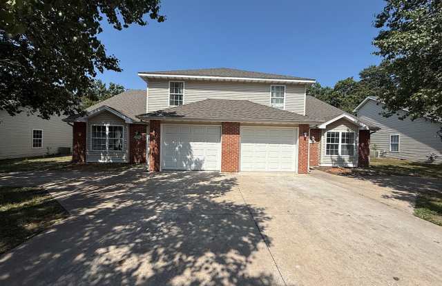 Photo of Spacious 4-Bedroom, 2-Bath Home with 1-Car Garage – Ready for You!