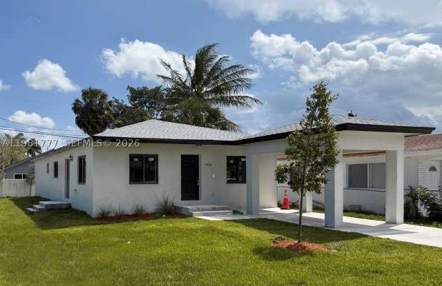 2806 NW 9th Ct