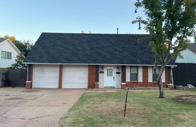 Cozy 4 bed, 1.5bath in Edmond Now Available! photos photos