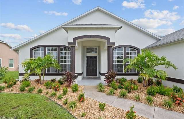 1800 SW 49th Terrace