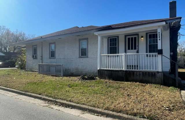 126 B Suffolk Ave, Colonial Heights, VA 23834