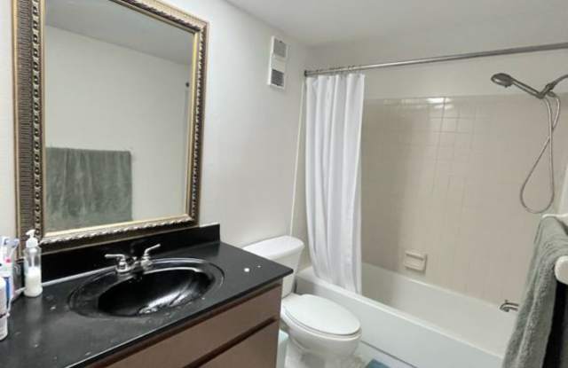 Photo of 101 Lake Avenue Northeast