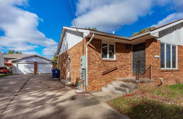 1020 Williams Street