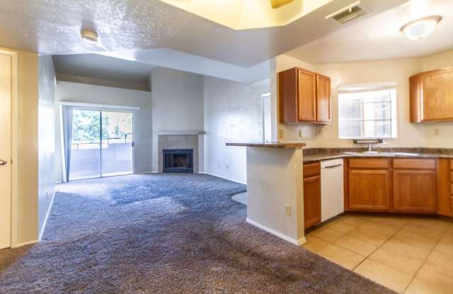 Great 2 bed/2 bath condo in beautiful North Phx gated community! photos photos