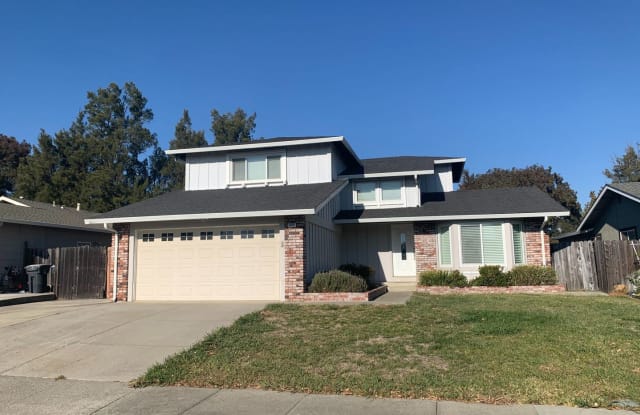 557 Silverado Circle - 557 Silverado Circle, Fairfield, CA 94534