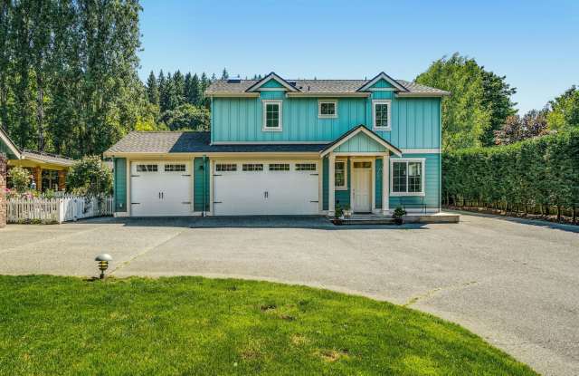 Photo of Woodinville Estate's Cozy Home