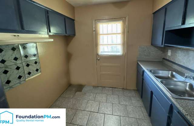 3164 Lyndale Avenue - 3164