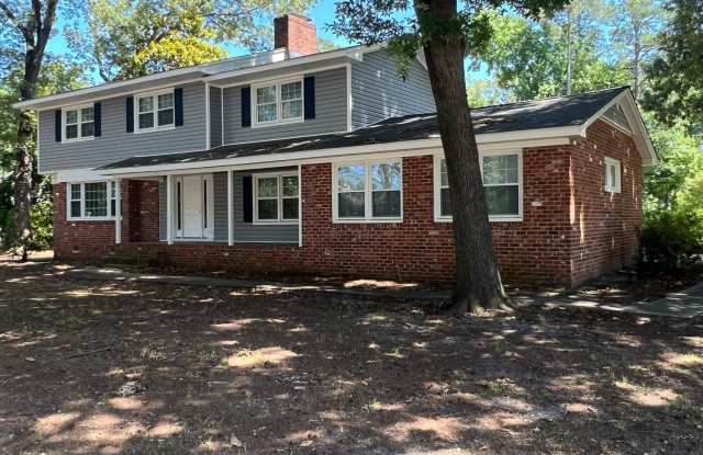 901 SE Greenville Boulevard