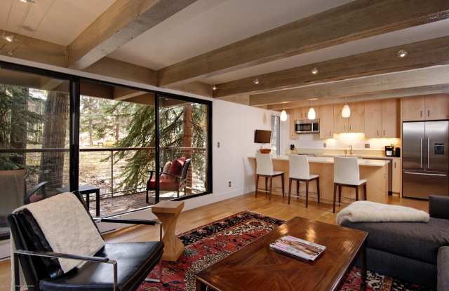 1034 E Cooper Avenue unit: 5-A