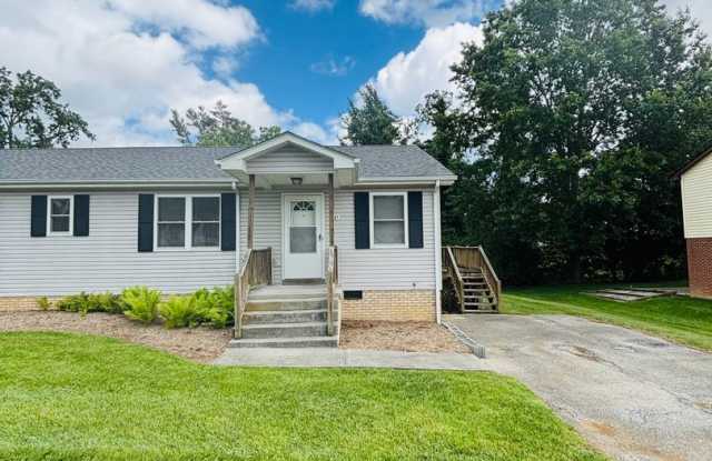 3 Bedroom 2 Bathroom Townhouse