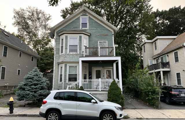 Photo of 44 Tuttle St