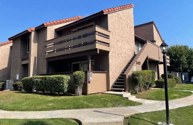 1599 Border Ave. Unit E